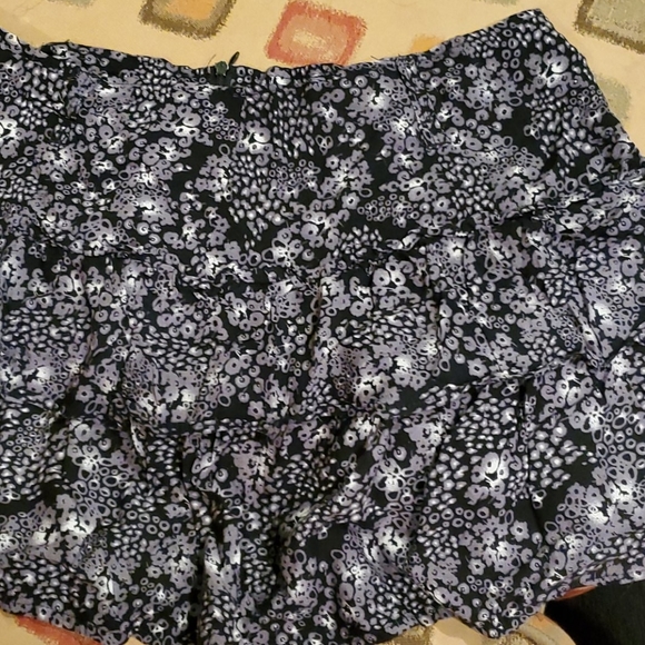 💥Seen Gomez tiered skirt Size 11 - Picture 1 of 4